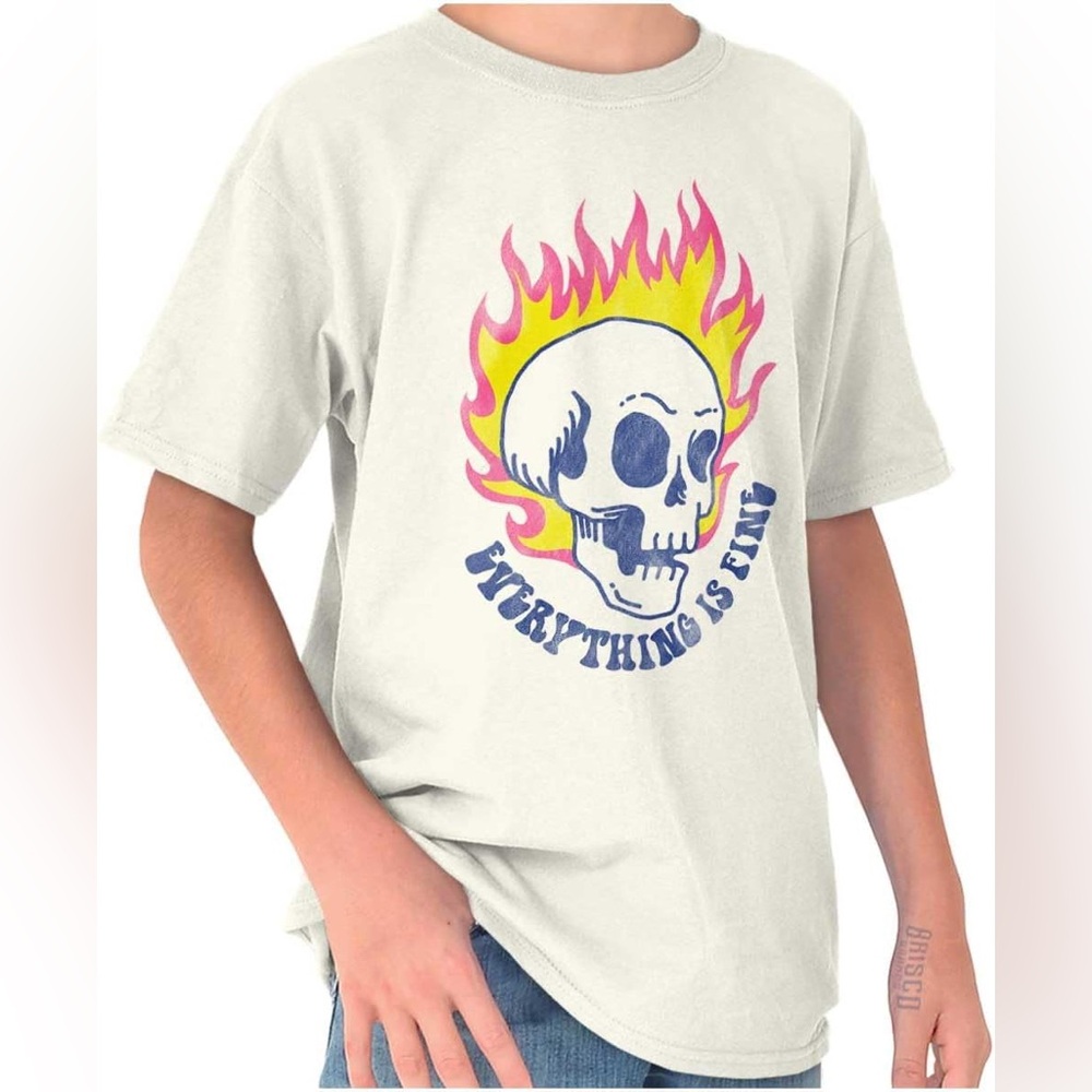 BRISEN size xl" white featuring a graphic printof a flaming skull T-shirt unisex